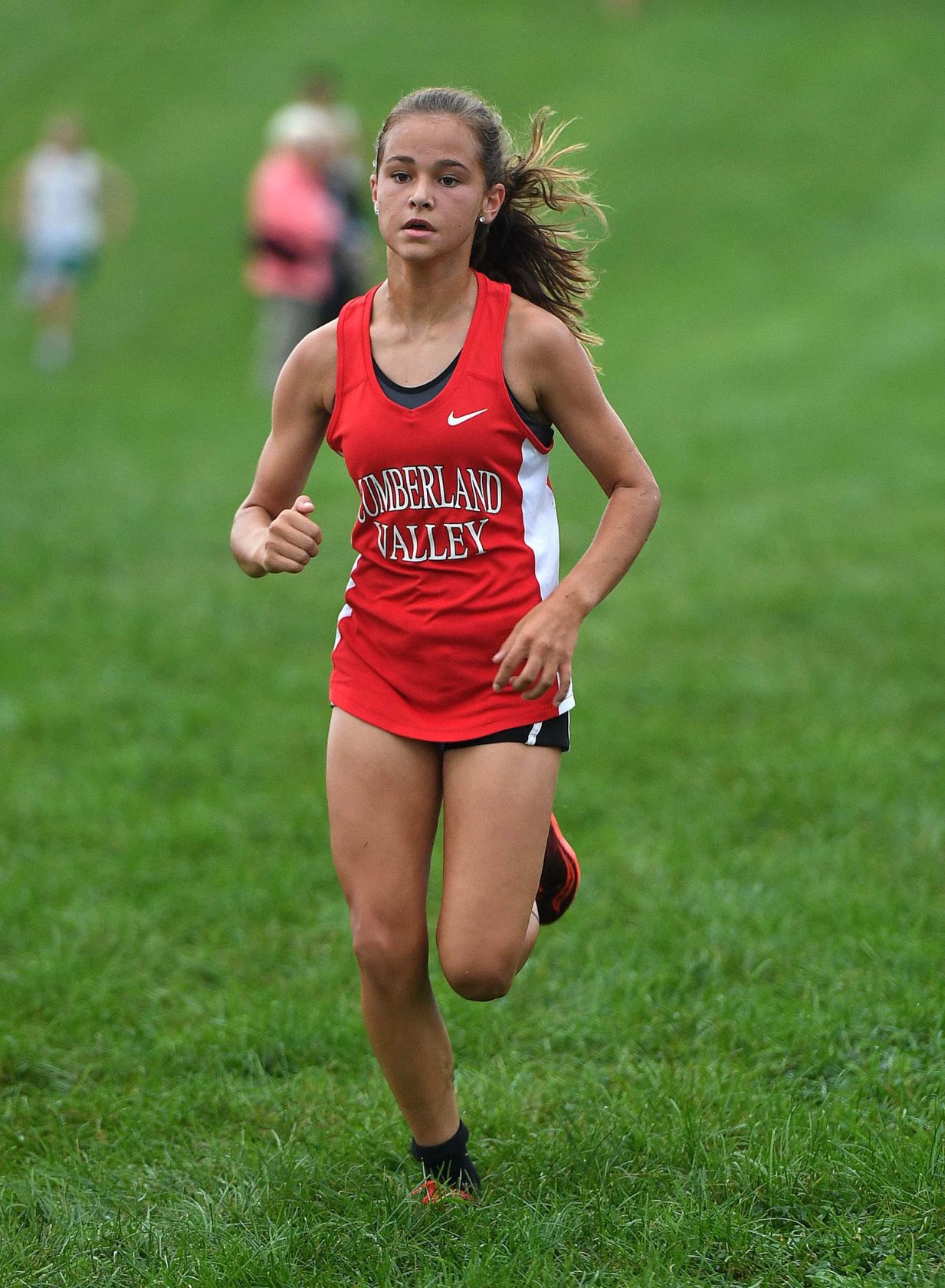 Girls Cross Country 4.jpg